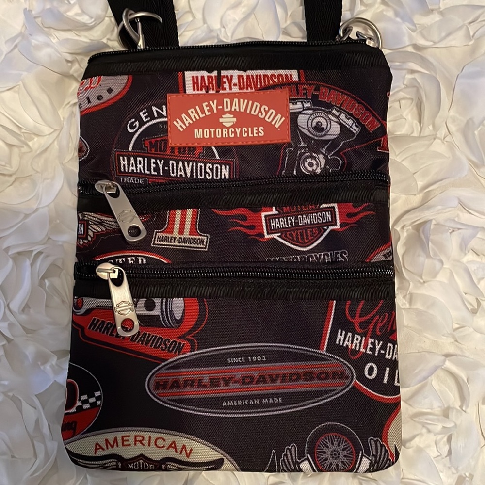 Harley Davidson woman’s rubber H-D Crossbody Sling - Picture 2 of 3
